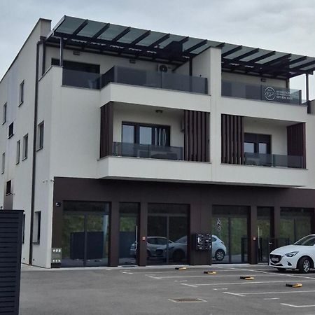 Grgic Apartments - Lux Apt2 - Free Parking Zagreb Ngoại thất bức ảnh