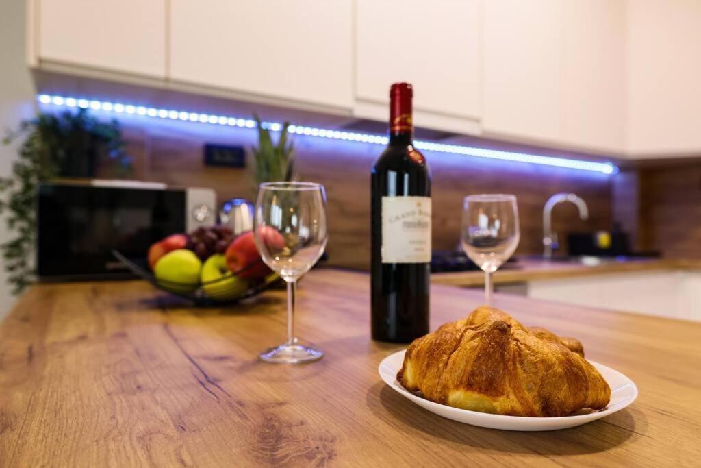 Grgic Apartments - Lux Apt2 - Free Parking Zagreb Ngoại thất bức ảnh