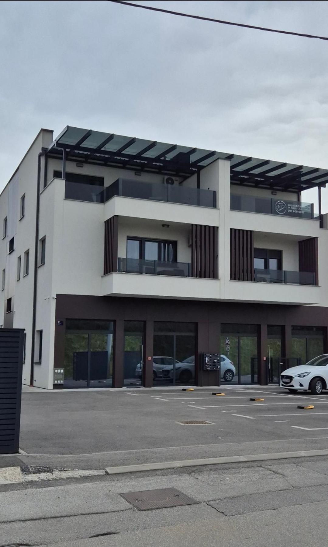Grgic Apartments - Lux Apt2 - Free Parking Zagreb Ngoại thất bức ảnh